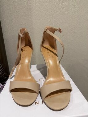 LC Lauren Conrad Nude Beige Ankle-Strap Open-Toe Heels